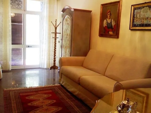 Le Meridiane Πανσιόν 3*