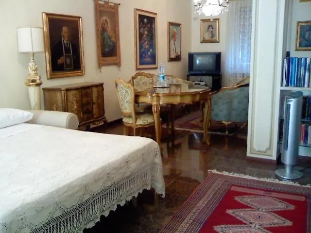 Le Meridiane Πανσιόν 3*