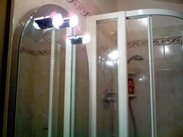 Le Meridiane Πανσιόν 3*